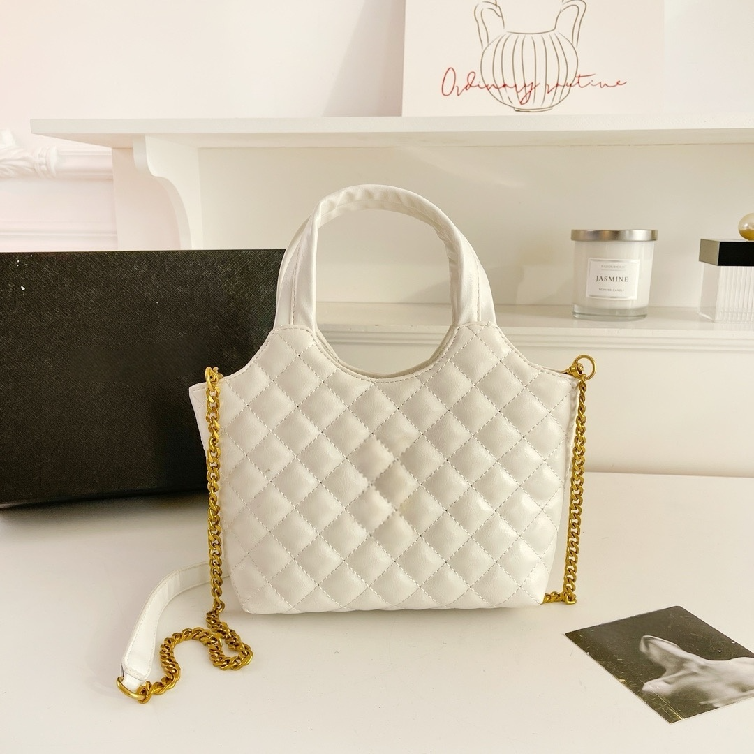 #350 Women's New Temperament Joker Metal Chain Rhombic Cross-body Bag Handbag